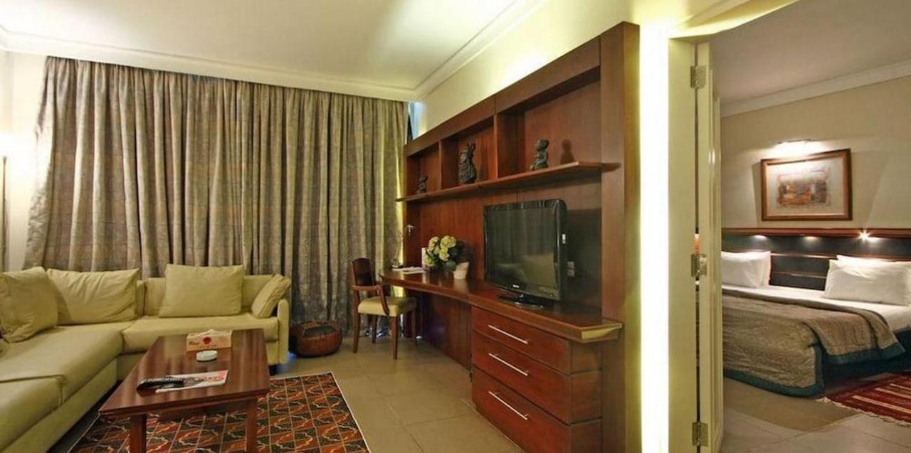 Room In Lodge - Hotel Presidential พอร์ต ฮาร์คอร์ท ภายนอก รูปภาพ